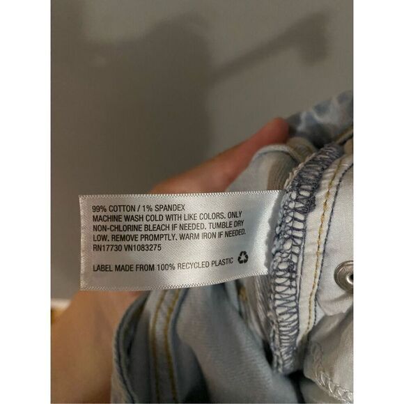 Universal Thread Ripped Distressed Straight Jeans Size 4/27 - Picture 4 of 4